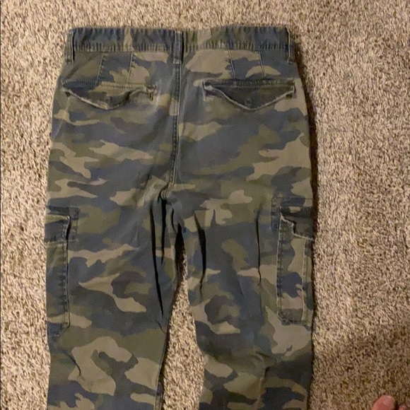 Camo Guess pants - Picture 5 of 5